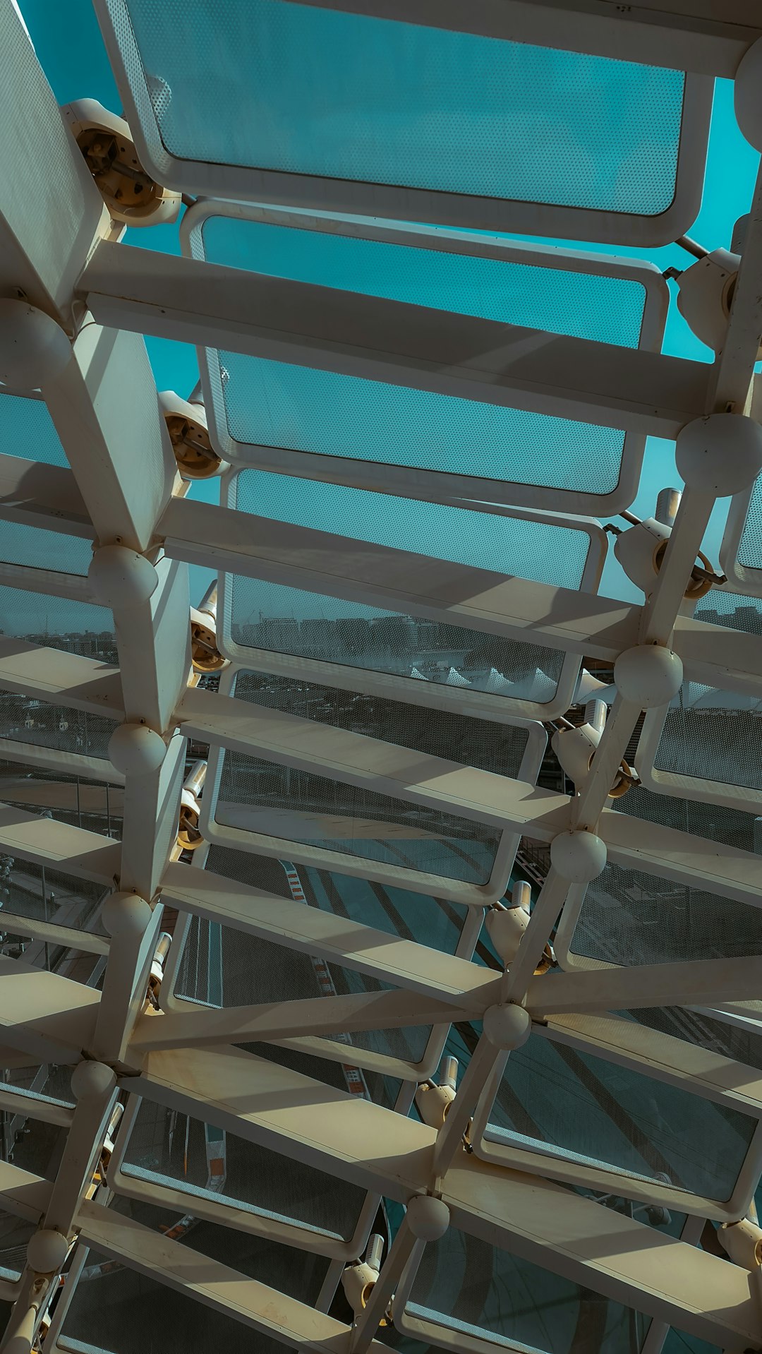 Modern Technology in Portal Bridge Construction